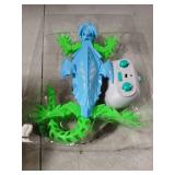 TWFRIC Wall Climbing Gecko Lizard, Robot Geckos Lizards Rechargeable Remote Control Car Toy RC Cars Toys for Kids RC Crawler for Boys & Girls Ages 6 & Up Halloween Christmas Birthday Gifts (Blue)