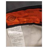 APPEARS NEW - Dickies LP817 Mens Industrial Flat Front Comfort Waist Pant - Charcoal 42x 30