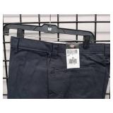 APPEARS NEW - Dickies Occupational Workwear 34 Polyester/ Cotton Relaxed Fit Men