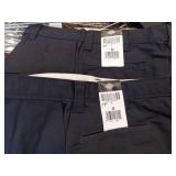 APPEARS NEW - Dickies Occupational Workwear 34 Polyester/ Cotton Relaxed Fit Men