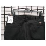 APPEARS NEW - Dickies Premium Ultimate Cargo Pants, Black (Size 32/30)