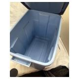 Rubbermaid Storage Tote