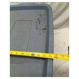 Rubbermaid Storage Tote