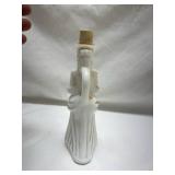 Avon White Charisma Figurine Foaming Bath Oil