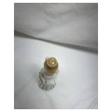 Avon White Charisma Figurine Foaming Bath Oil