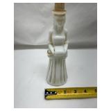 Avon White Charisma Figurine Foaming Bath Oil
