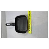 Kitchen Cutting Board Set with Non-Stick Griddle Pans