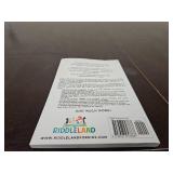 Awesome Riddles and Trick Questions For Kids: 300 Fun Brain-Stumpers For Ages 9-12 (Riddles for Kids)