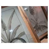 Pack of 4 ,WOOD LEAF FRAMED WALL ART (damaged) - Retail: $80