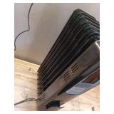 Pelonis Oil-Filled Digital Electric Heater - Retail: $100