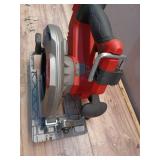 M18 18V Lithium-Ion Brushless Cordless 7-1/4 in. Circular Saw (Tool-Only) - Retail: $229