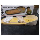 Table Top Mini Bowling Game Set-Tabletop Wooden Board Mini Arcade Desktop Tiny Bowling Shooting Alley Office Desk Stress Relief Gadgets Small Finger Toys Fun Gag Gifts for MenWomen Kids Teens Boys