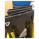 Model KVD5521B manufacturer Barco manufactured 05/2018 - lot of 11 panels (3 broken, check pictures) bracketry included 55 inches each - LCD video wall ITR80