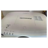 Panasonic PT-EZ580L LCD Projector *lens won´t focus can´t see screen ITR80