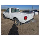 2000 Mazda B2500 Pickup White