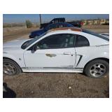 2000 Ford Mustang White