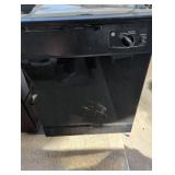 Whirlpool Dishwasher Model WDF520PADM