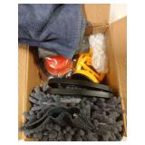 Car Dent Puller, 8 Packs Dent Remover Tool for Car Dent Repair, Versatile Suction Cups Puller with Strong Suction & Effortless Handle for Auto Body, Glass, Fridge, Tile Lifting & Objects Moving