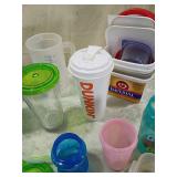 Mixed Lot of Restaurant Cups and Containers