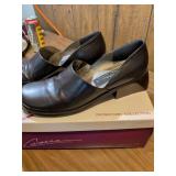 Caressa and Preview Comfort Shoes Bundle