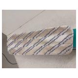 MOXIE Single Nozzle 42-fl oz Spray Mop