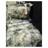 1PCS Lambskin Seat Covers Universal Sheepskin Car Seat Cover Long Wool Fur Auto Cushion Accessories Winter(White with gray tip) - Retail: $0