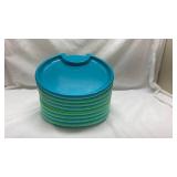 Turquoise and Green Plastic Plates Set from Pampered Chef Turquoise and Green Plastic Plates Set from Pampered Chef