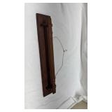 Wooden Wall-Mounted Shelf Wooden Wall-Mounted Shelf