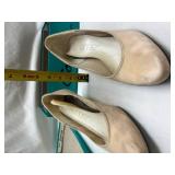Connie Cream Ballet Flats with Box Connie Cream Ballet Flats with Box