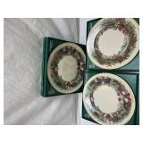 Lenox Holiday Wreath Plates Collection Lenox Holiday Wreath Plates Collection