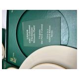 Lenox Holiday Wreath Plates Collection Lenox Holiday Wreath Plates Collection