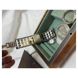 Victorian Burr Walnut Jewelry Box with Lock(No Key) Victorian Burr Walnut Jewelry Box with Lock(No Key)