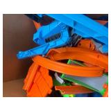 Hot Wheels T-Rex Dinosaur Race Track Set Hot Wheels T-Rex Dinosaur Race Track Set