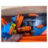 Hot Wheels T-Rex Dinosaur Race Track Set Hot Wheels T-Rex Dinosaur Race Track Set