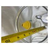 Collection of Kitchen Items Collection of Kitchen Items