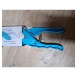 SPMKTQK Safety Eye Tool, Safety Eye Auxiliary Tool for Amigurumi, Safety Eyes Crochet Tools for Amgurumi Crochet & Stuffed, 5-30mm Animal Eyes Making Supplies Tool (Blue)