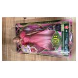 Mattel Wicked Singing Glinda Fashion Doll & Accessories, Posable with Movie-Inspired Look & Removable Outfit, Sings âPopularâ