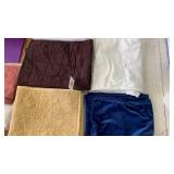 Bundled pkg of 4 misc standard size pillow shams.