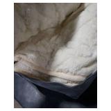 Uttermara Weighted Blanket for Adults Twin Size 12lbs 48x72 inches, Dual Sided Soft Jacquard Sherpa Weighted Blankets, Thick Heavy Blanket for Sleeping and Calming, Beige