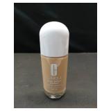 Clinique Even Better Clinical Vitamin Makeup Broad Spectrum SPF 45 With Vitamin C, Vitamin E + Vitamin B3 | Light Coverage + Vibrant Finish, Light Medium Warm 1 - Retail: $48