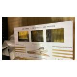 N9R 300PCS Gold Plastic Silverware, Heavy Duty Gold Plastic Cutlery Set Disposable Flatware Dinnerware, 100 Forks, 100 Spoons, 100 Knives, Perfect for Party, Wedding and Daily Use