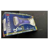 Remington Smooth and Silky Electric Shaver for Women, 4-Blade Smooth Glide Foil Shaver and Bikini Trimmer with Almond Oil Strip, Shave Wet or Dry