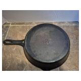 Cast Iron Skillet with Side Handle