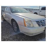 2009 Cadillac DTS - WHITE