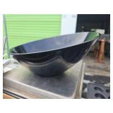 Assorted Lot W/ Melamine Serving Bowls and Loaf Baking Pans