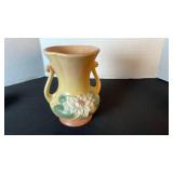 Hull Art waterlily dual handled vase