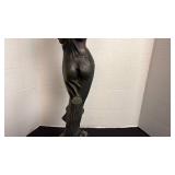 Lady statue made of resin 21 in