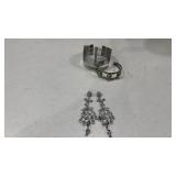 Womens pair of earrings and bracelets