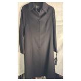 Katherine Kelly 100% Kashmir coat new with tag seal on size 6