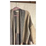 Blu Pepper brand sweater size small